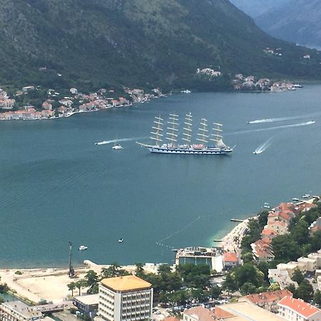 Charming Apartment In Kotor Exterior photo